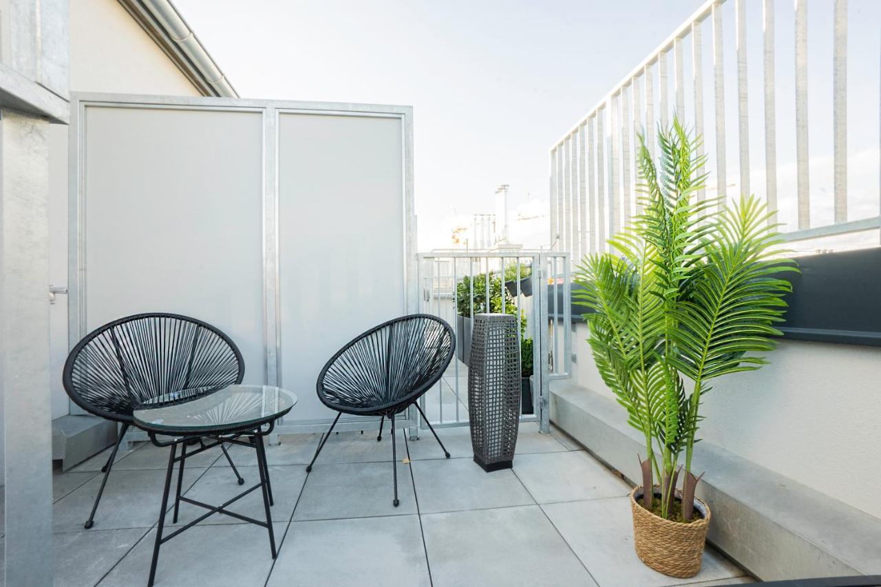 Orestaliving - Penthouse With Designer Renovation Wien Exteriör bild