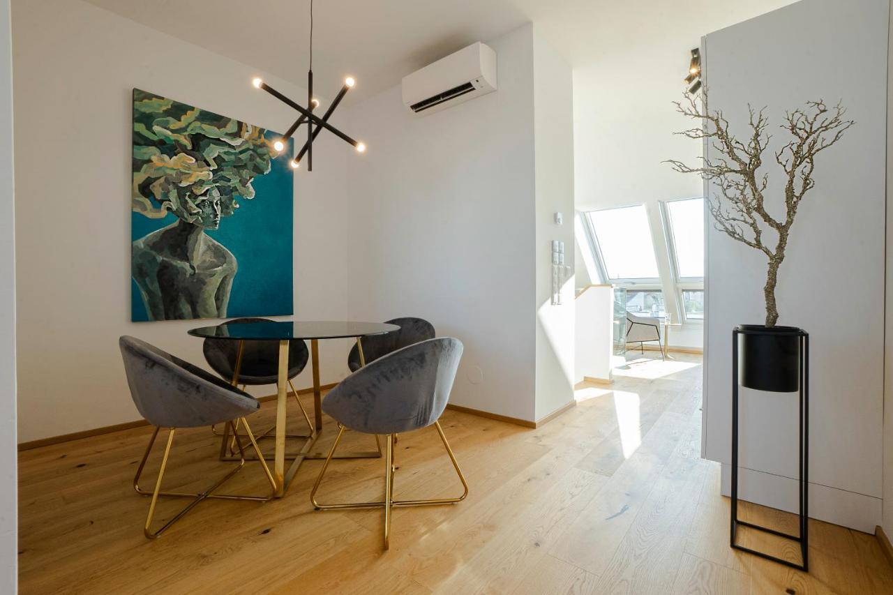 Orestaliving - Penthouse With Designer Renovation Wien Exteriör bild