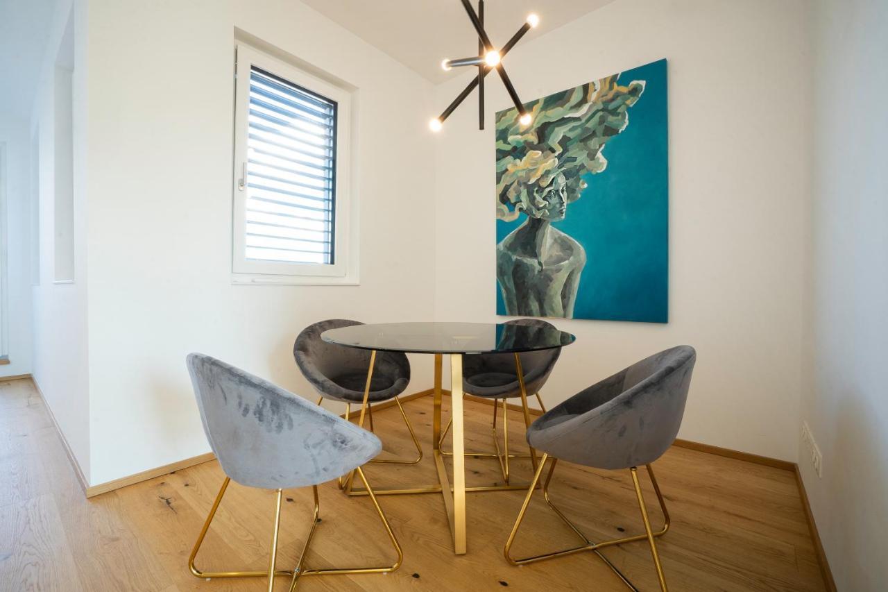 Orestaliving - Penthouse With Designer Renovation Wien Exteriör bild