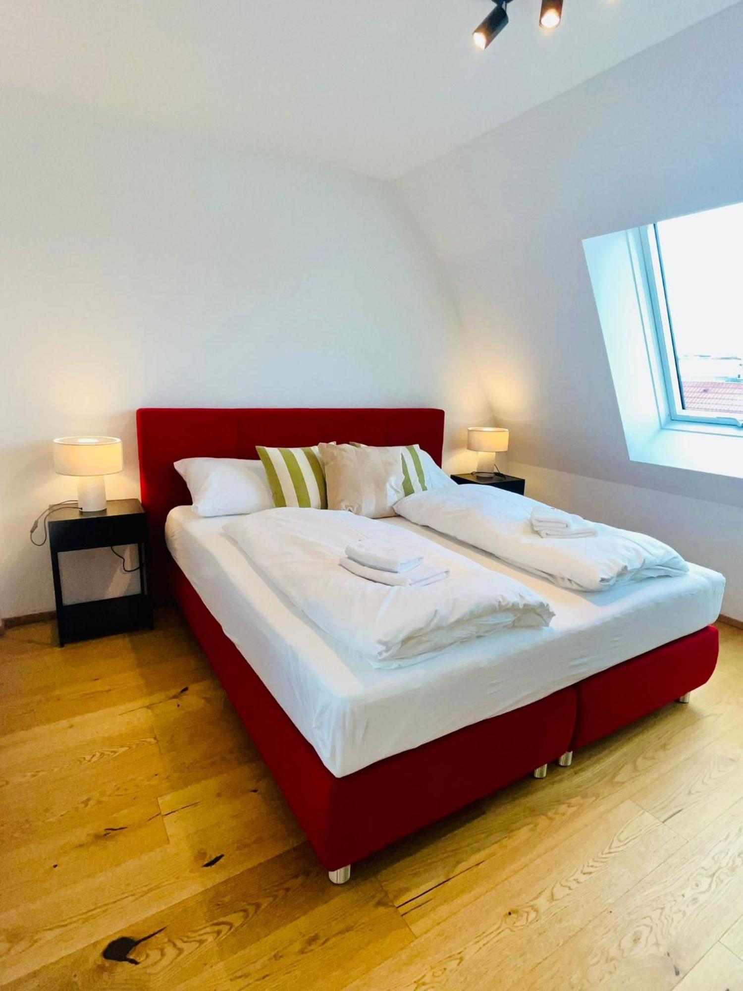 Orestaliving - Penthouse With Designer Renovation Wien Exteriör bild
